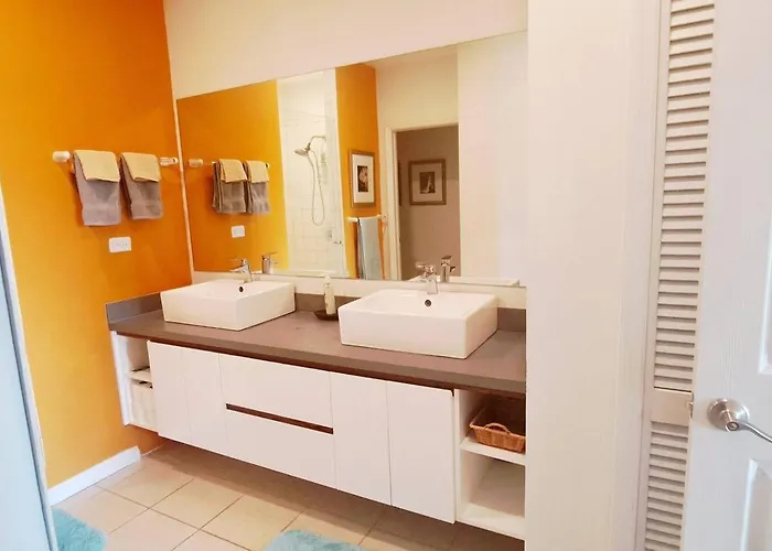 Apartment L1213 One Bedroom, Huge Balcony Amazing Sunsets Coco