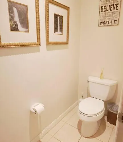 L1213 One Bedroom, Huge Balcony Amazing Sunsets Apartment